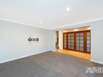 1 Roebuck Avenue, Canning Vale WA 6155