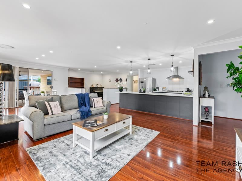 14 Featherleaf Elbow, Banksia Grove WA 6031