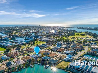 4 Rialto Place, Halls Head WA 6210