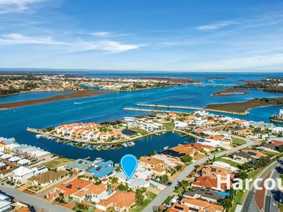 4 Rialto Place, Halls Head WA 6210