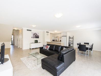 5/1 Ballys Turn, Baldivis WA 6171