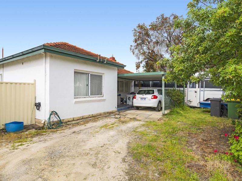 6 Bernice Way, Thornlie WA 6108