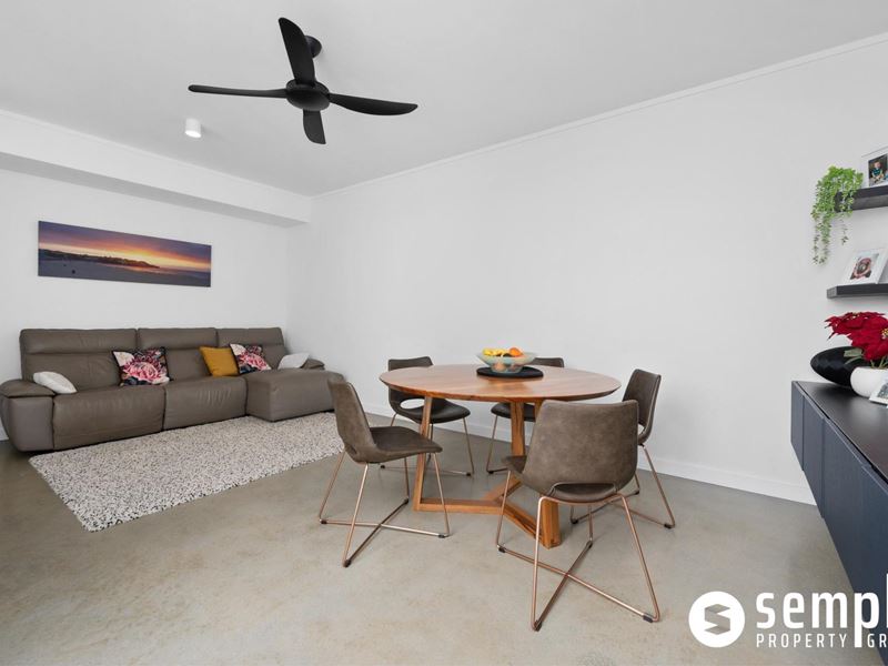 16/6 Parney Close, North Coogee