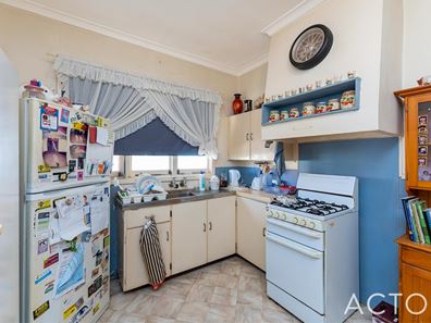7 Preston Street, Mandurah WA 6210