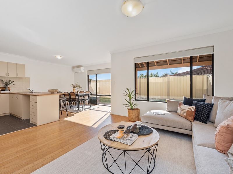 2/16 The Crescent, Redcliffe