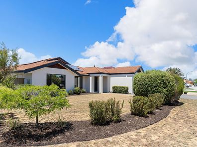 15 Levis Drive, Canning Vale WA 6155