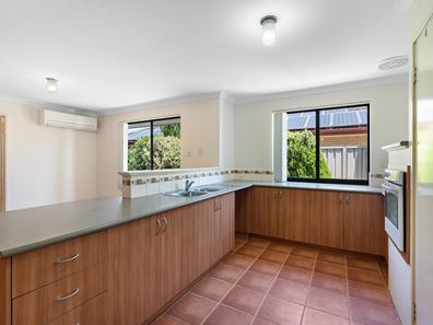 15 Levis Drive, Canning Vale WA 6155
