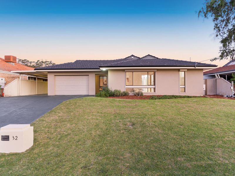 32 Risley Way, Carine WA 6020