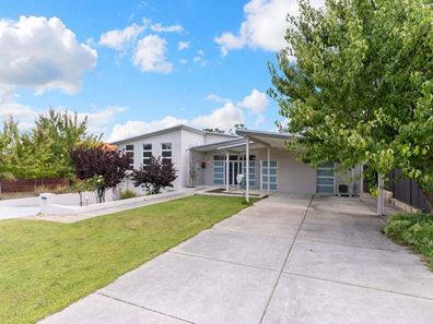 16 Hannaby Street, Dianella WA 6059