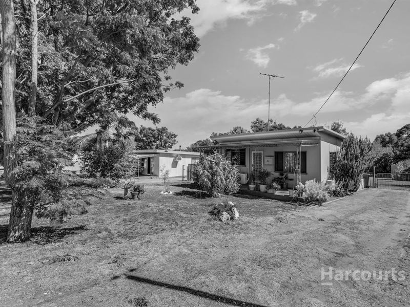 30 Eacott Street, Mandurah WA 6210