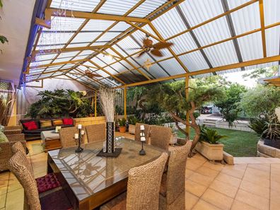31 Howes Crescent, Dianella WA 6059