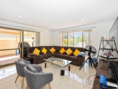 48 Renshaw Boulevard, Clarkson WA 6030