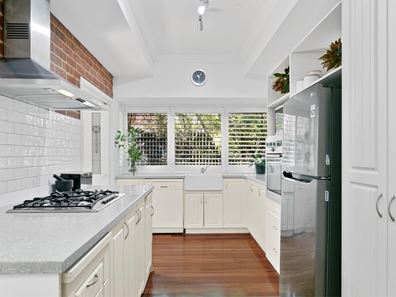 2A Perina Place, Wilson WA 6107