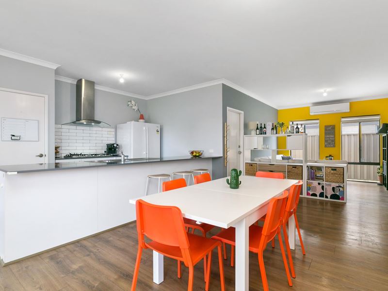 16 Corsica Way, Coogee