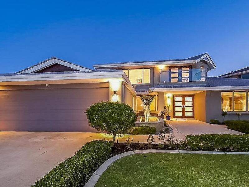 4 Latifa Close, Ocean Reef