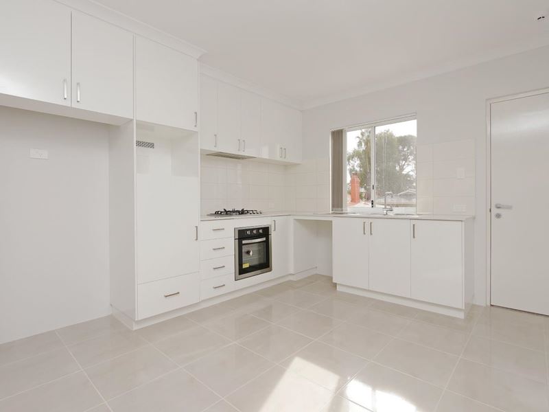4/2 Wallace Street, Belmont