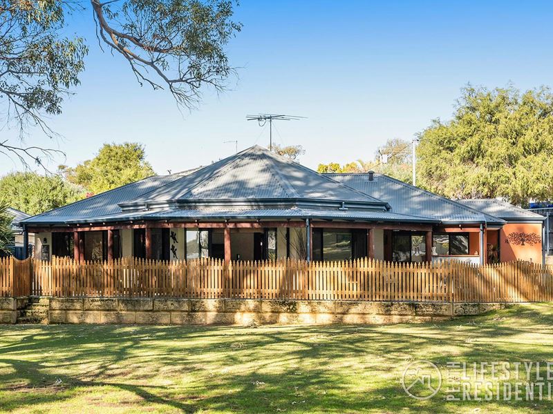 10 Augusta Grove, Yanchep