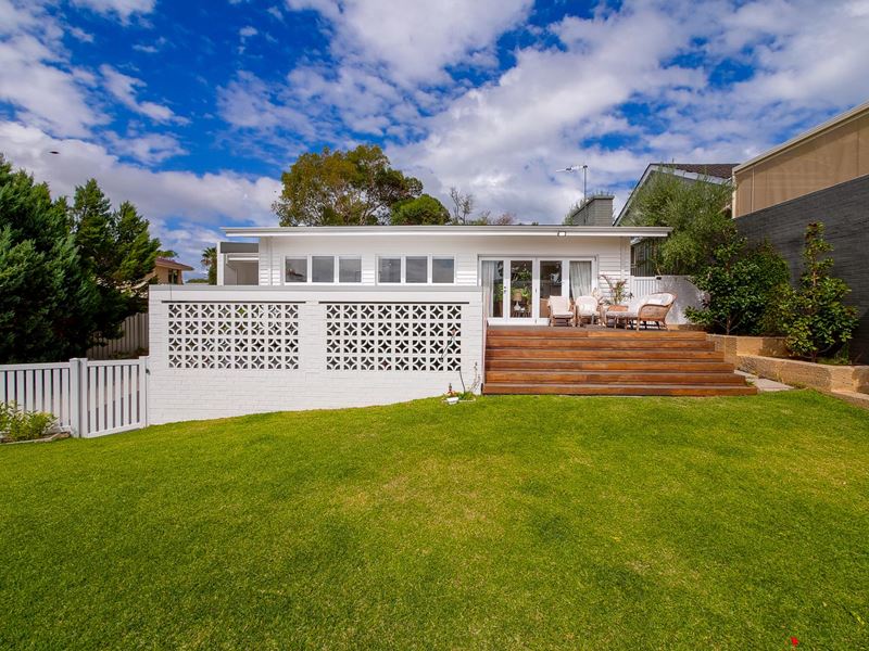 11 Langdale Street, Wembley Downs