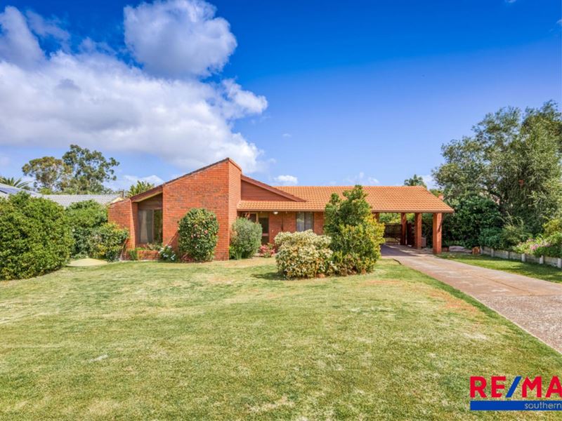 20 Waraker Way, Leeming WA 6149