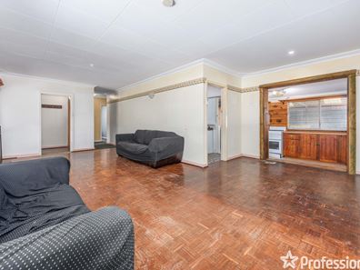 13 Royal Road, Safety Bay WA 6169