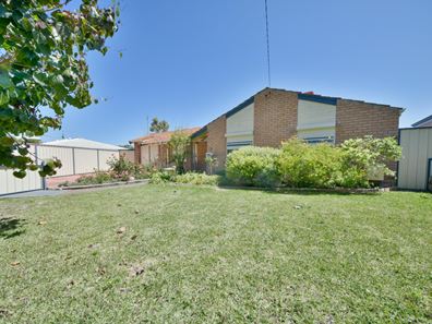 18 Ludlow Way, Warnbro WA 6169