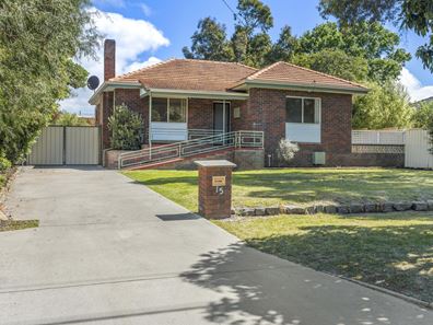 15 Mokare Road, Spencer Park WA 6330