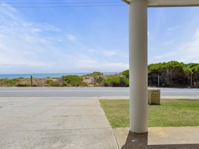 1/57 Halls Head Parade, Halls Head WA 6210