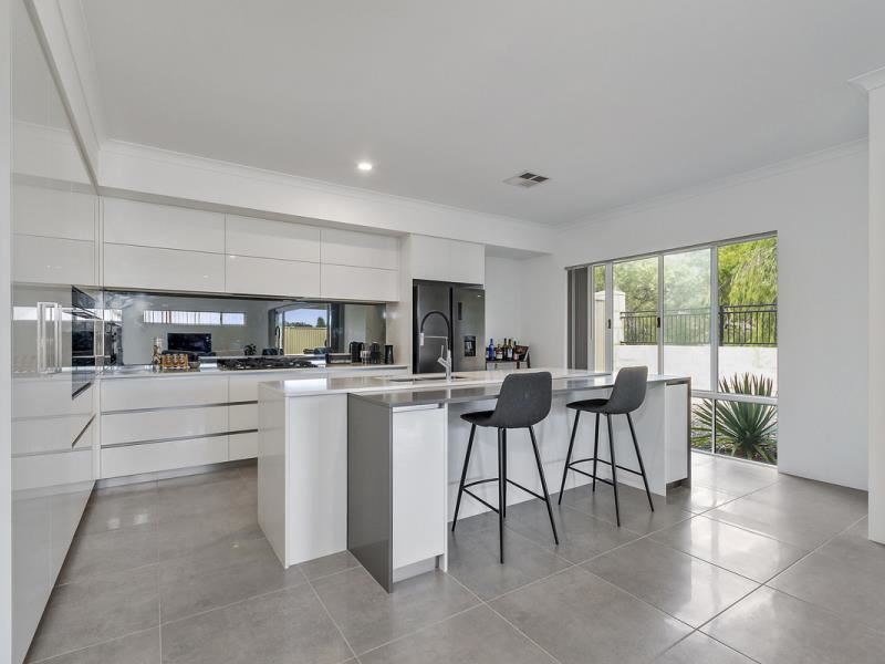 7 Skene Lane, Kinross