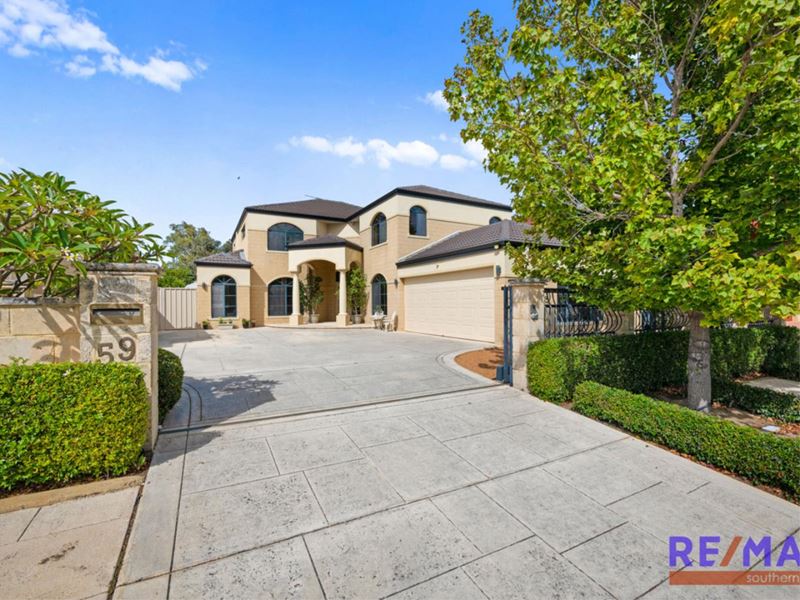 59 Peterborough Circle, North Lake