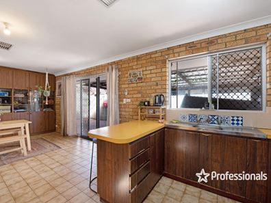 13 Hemsley Place, Bluff Point WA 6530