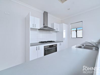 8A Merian Close, Bentley WA 6102