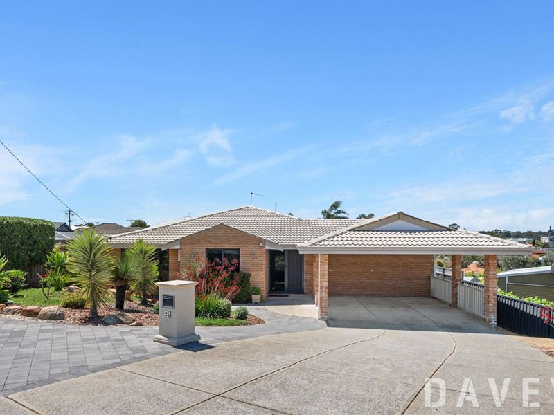 24 Willow Road, Warwick