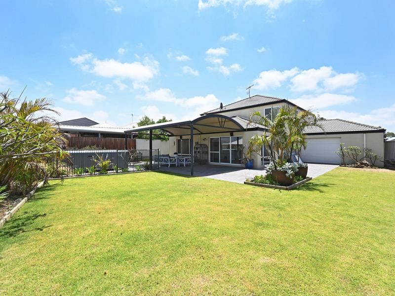 40 Fineview Crescent, Carramar