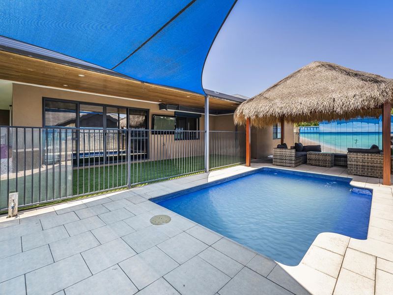 67 Three Bears Loop, Secret Harbour