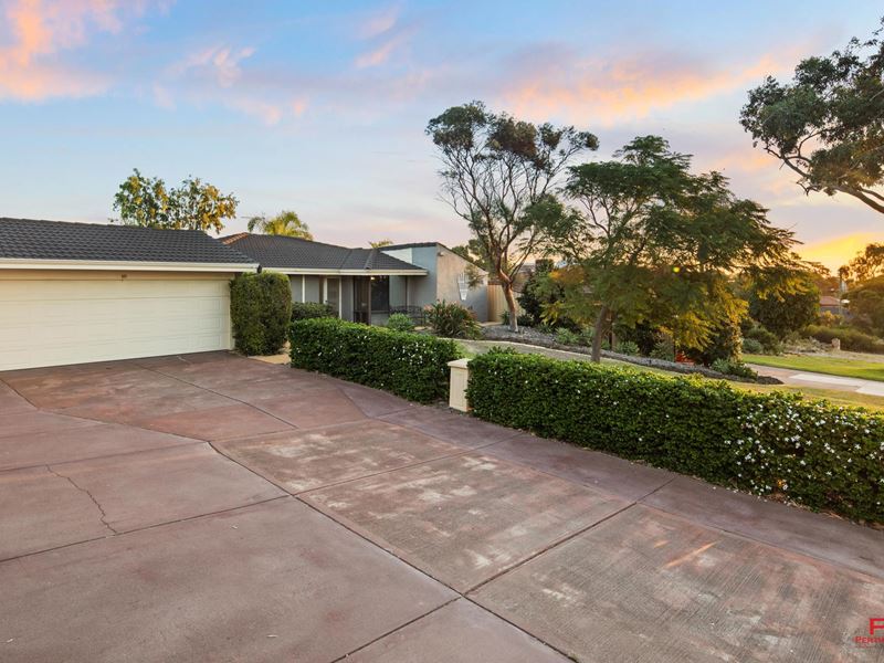 10 Flinders Avenue, Hillarys