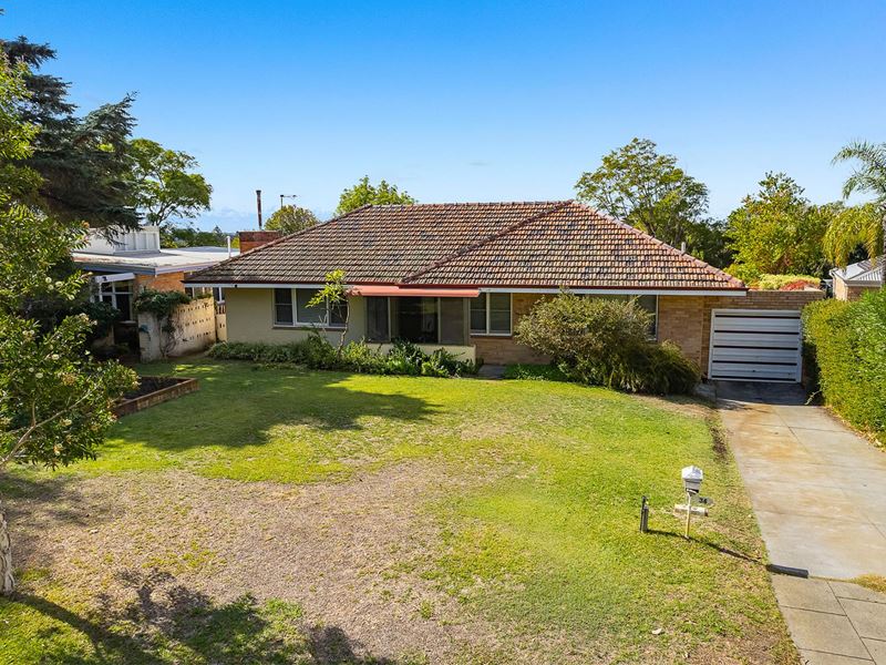 36 Kintyre Crescent, Floreat