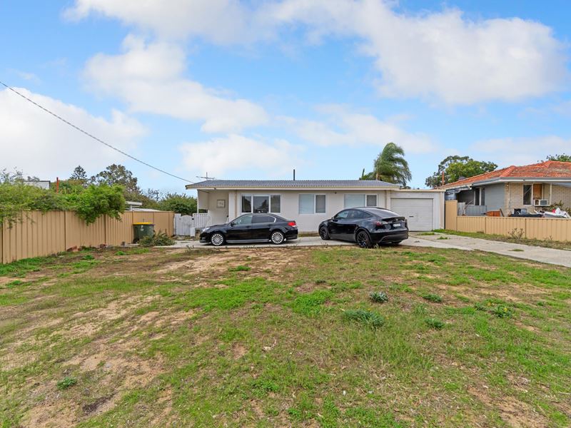 102 Casserley Ave, Girrawheen WA 6064