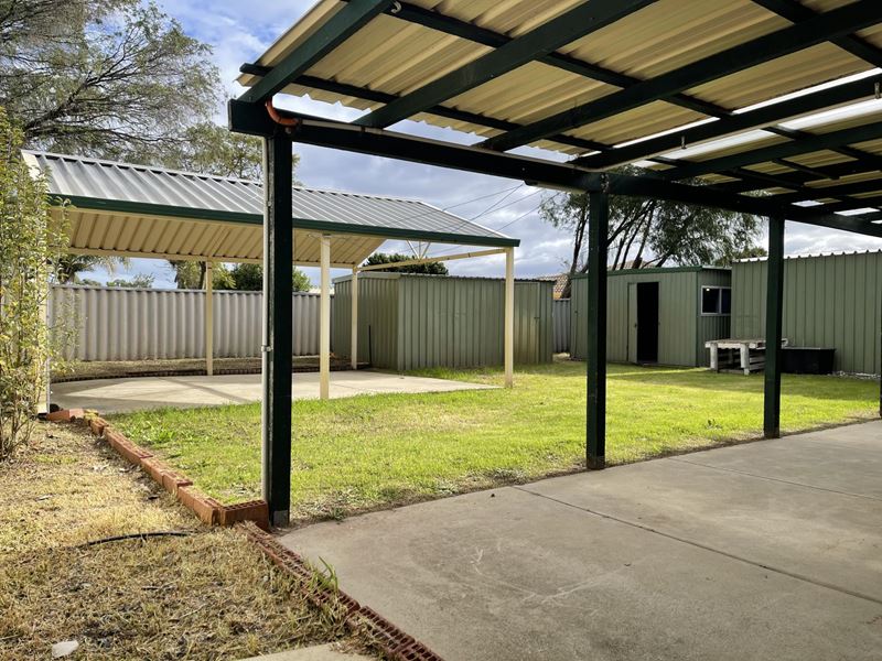 9 Helena Road, Cooloongup WA 6168