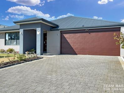 15 Dawn Street, Wellard WA 6170