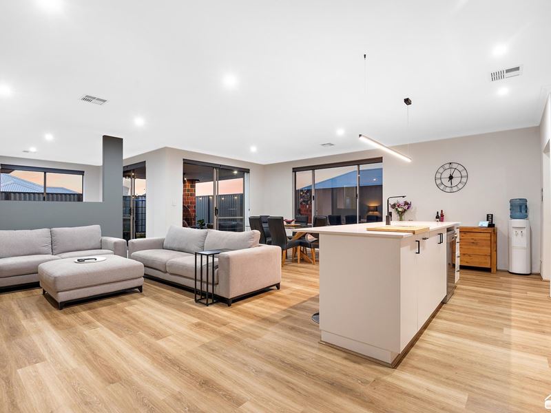 54 Clondyke Drive, Byford