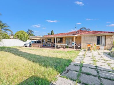 11 WHITEHAVEN CRESCENT, Balga WA 6061