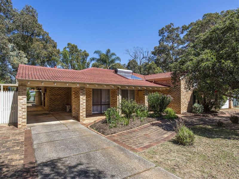 33 Kathleen Road, Lesmurdie WA 6076