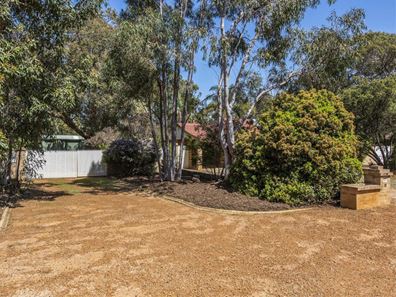 33 Kathleen Road, Lesmurdie WA 6076