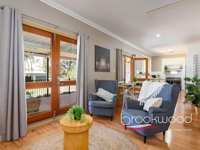 13 Wattle Crescent, Wundowie WA 6560