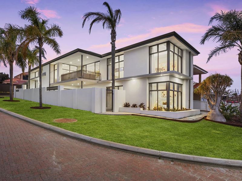 5 Whiting Court, Sorrento WA 6020
