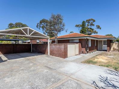 11 Wandarra Close, Karawara WA 6152