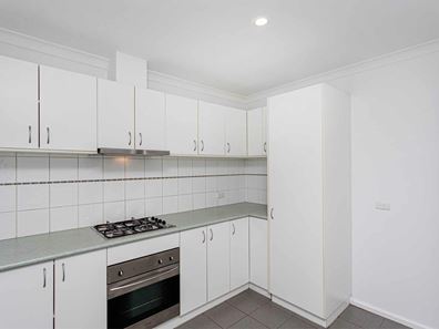 11 Wandarra Close, Karawara WA 6152