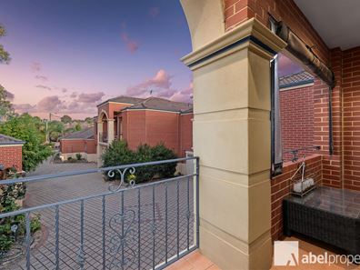 4/5 Leslie  Place, Tuart Hill WA 6060