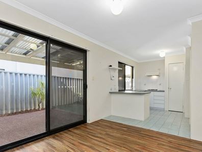 4/11 Gochean Avenue, Bentley WA 6102