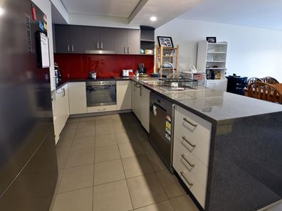 127/10 Sleeper Lane, Cockburn Central WA 6164